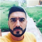 Sociólogo, con amplios conocimientos en Historia, toda tipo de alumno